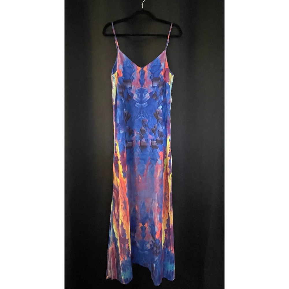 Lulu’s patterned dress
